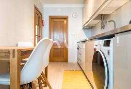 Renovated 3 Bedroom Apartment in Condominium with Swimming Pool, Sector 5 – Vilamoura