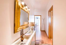 Renovated 3 Bedroom Apartment in Condominium with Swimming Pool, Sector 5 – Vilamoura