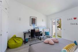 2 bedroom semi-detached house with garden and local accommodation license in Albufeira