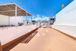 VILLA - 2 BEDROOMS - TERRACE - BAIXA