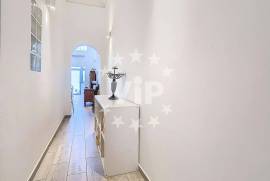 VILLA - 2 BEDROOMS - TERRACE - BAIXA