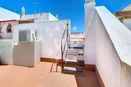 VILLA - 2 BEDROOMS - TERRACE - BAIXA