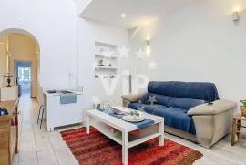 VILLA - 2 BEDROOMS - TERRACE - BAIXA