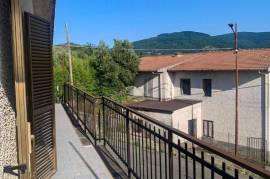 Commerical property with apartment for Sale In Cleto Calabria