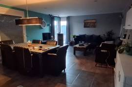 3 Bed Villa & Separate Guesthouse For Sale in Spain Caldes de Malavella, Catalonia