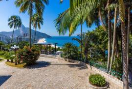 Luxury 8 Bed Frontline Villa For sale in Rio de Janeiro
