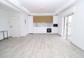 2 Bedroom Apartment | Renewed | central area of Quarteira