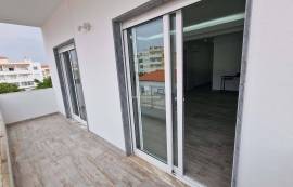 2 Bedroom Apartment | Renewed | central area of Quarteira
