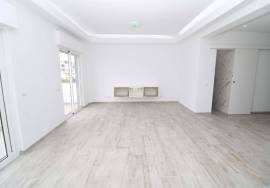 2 Bedroom Apartment | Renewed | central area of Quarteira