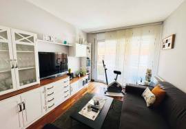 Bright flat two minutes from the sea