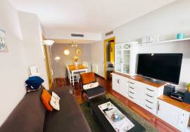 Bright flat two minutes from the sea