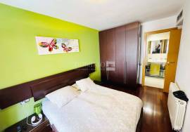 Bright flat two minutes from the sea