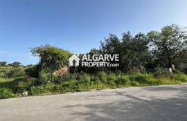 Building plot with project approved in a unique location 5 minutes to center of Loulé, Algarve