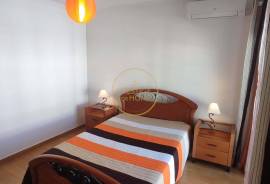 2 Bedroom Apartment Furnished and equipped, Air conditioning and Garage Parking! Close to the beach and golf course!