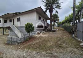 4 bedroom villa for rent in Telhado