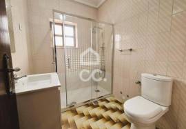 4 bedroom villa for rent in Telhado