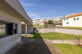 3 Bedroom Detached House with Office