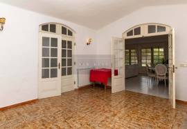 3+1 Bedroom Villa with Pool and Garden