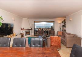 3 BEDROOM APARTMENT WITH SEA VIEW AND POOL