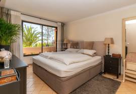 3 BEDROOM APARTMENT WITH SEA VIEW AND POOL