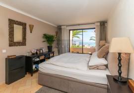 3 BEDROOM APARTMENT WITH SEA VIEW AND POOL