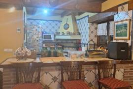 Detached villa for sale in Urturi