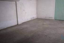 Parque de Estacionamento / Garagem / Box em Rio de Mouro de 10,00 m²
