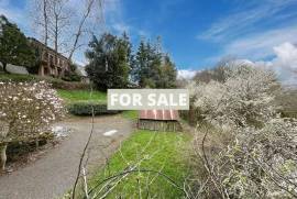 Detached Country House with Outbuilding