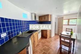 Detached Country House with Landscaped Garden