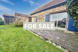 Detached Country House 4.6km From the Sea