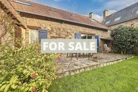 Detached Country House 4.6km From the Sea