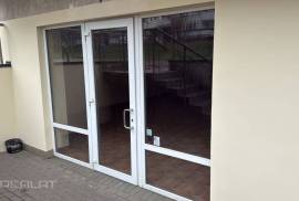 Commercial property in Tukuma district for rent 432€