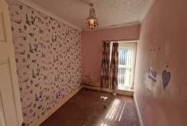 2 bedroom, Terraced House for sale