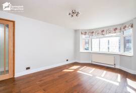 4 bedroom, Detached house for sale