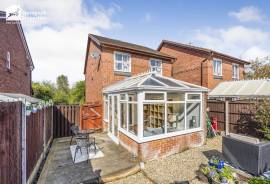 3 bedroom, Detached house for sale