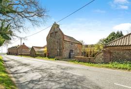 3 bedroom, Detached house for sale