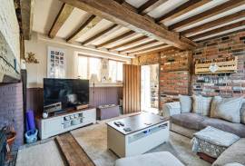 3 bedroom, Detached house for sale
