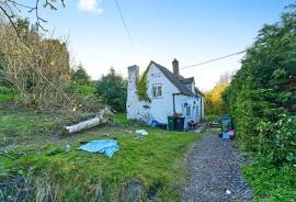 3 bedroom, Detached house for sale