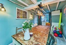 3 bedroom, Detached house for sale