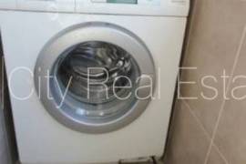 Apartment for rent in Riga, 165.00m2