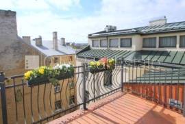 Apartment for rent in Riga, 165.00m2