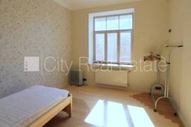 Apartment for rent in Riga, 165.00m2