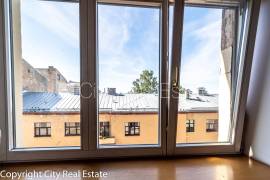 Studio for rent in Riga, 70.00m2