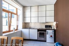 Studio for rent in Riga, 70.00m2