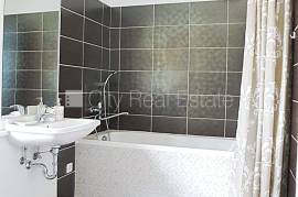 Detached house for rent in Jurmala, 189.00m2