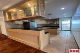 Academia Grand Tower Condominium - 3 Bedrooms and 2 Bathrooms for Sale in Phrom Phong Area of Bangkok