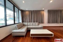 Academia Grand Tower Condominium - 3 Bedrooms and 2 Bathrooms for Sale in Phrom Phong Area of Bangkok