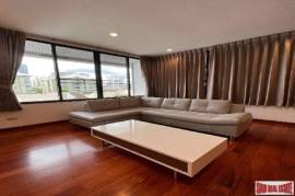 Academia Grand Tower Condominium - 3 Bedrooms and 2 Bathrooms for Sale in Phrom Phong Area of Bangkok