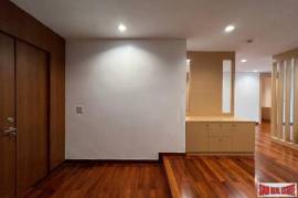 Academia Grand Tower Condominium - 3 Bedrooms and 2 Bathrooms for Sale in Phrom Phong Area of Bangkok
