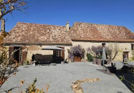 Trois maisons
